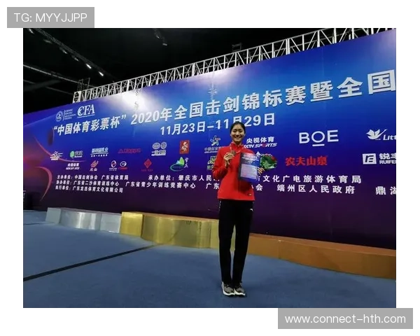 世界击剑锦标赛左撇子选手夺冠，战术克制制胜